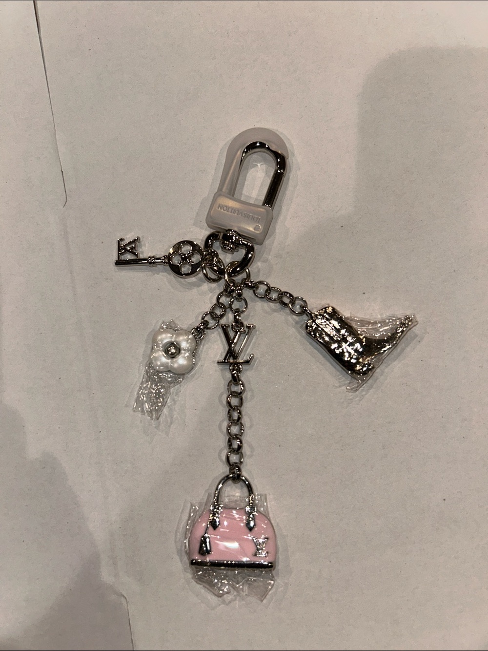 Bag charm - Picture 2 of 2